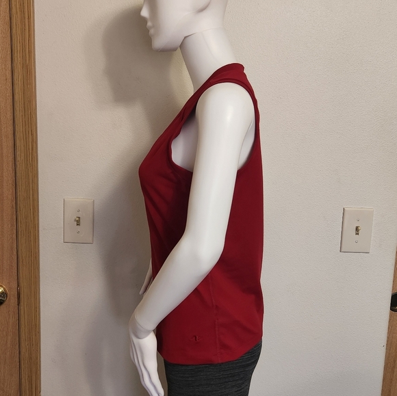 Burgundy athletic works‎ tank top size large - Picture 3 of 9